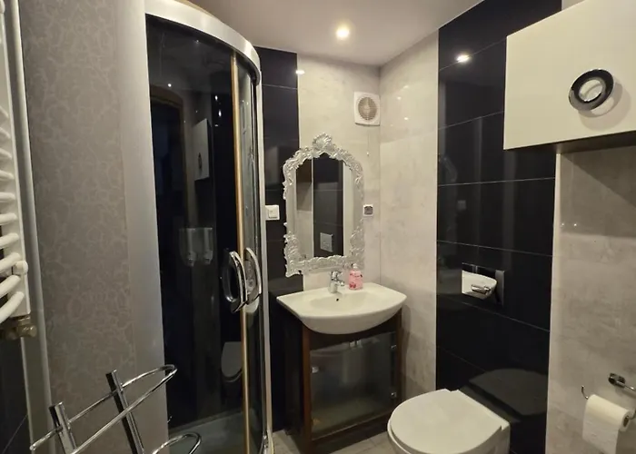 Cicha Dolina مزرعة للإقامة *